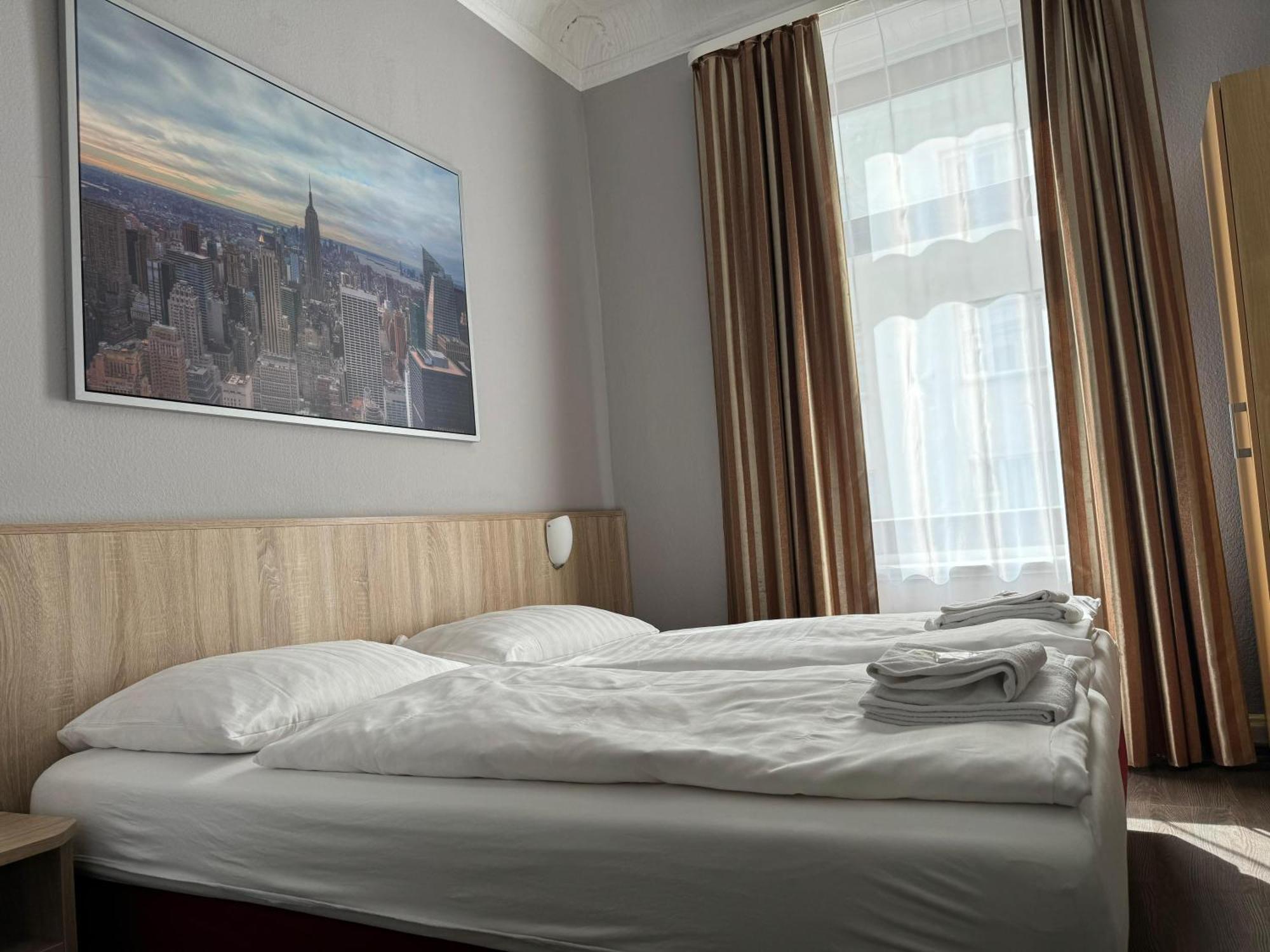 Hotel Kieler Hof Am Hauptbahnhof - Hamburg Central Station Dış mekan fotoğraf