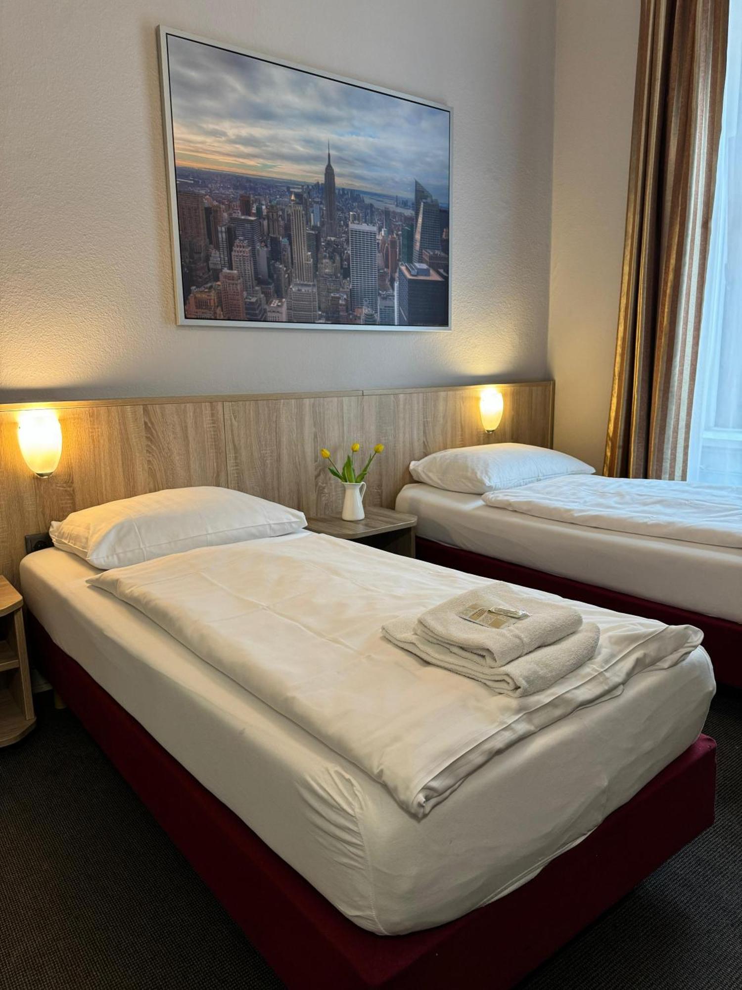 Hotel Kieler Hof Am Hauptbahnhof - Hamburg Central Station Dış mekan fotoğraf