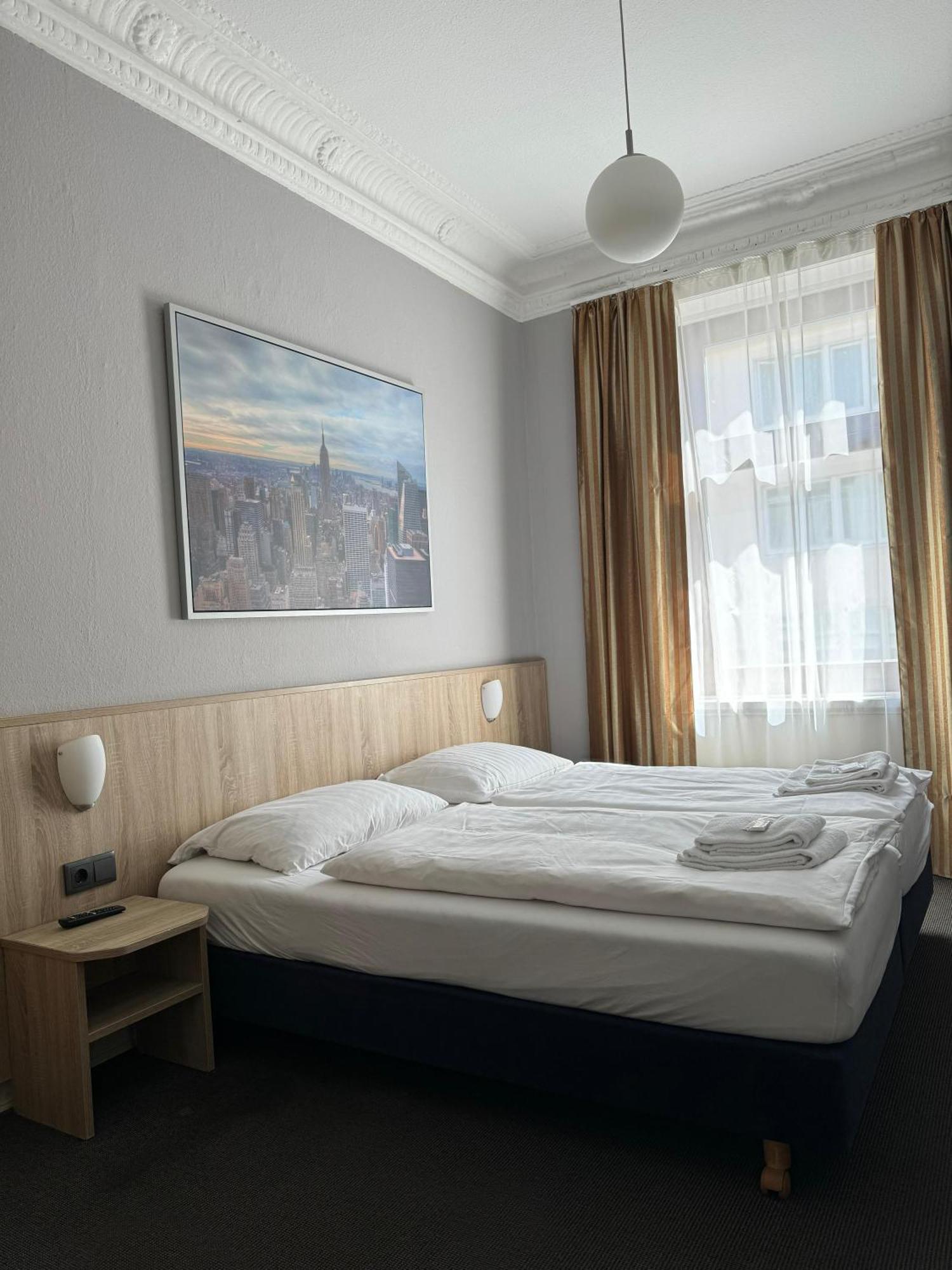 Hotel Kieler Hof Am Hauptbahnhof - Hamburg Central Station Dış mekan fotoğraf