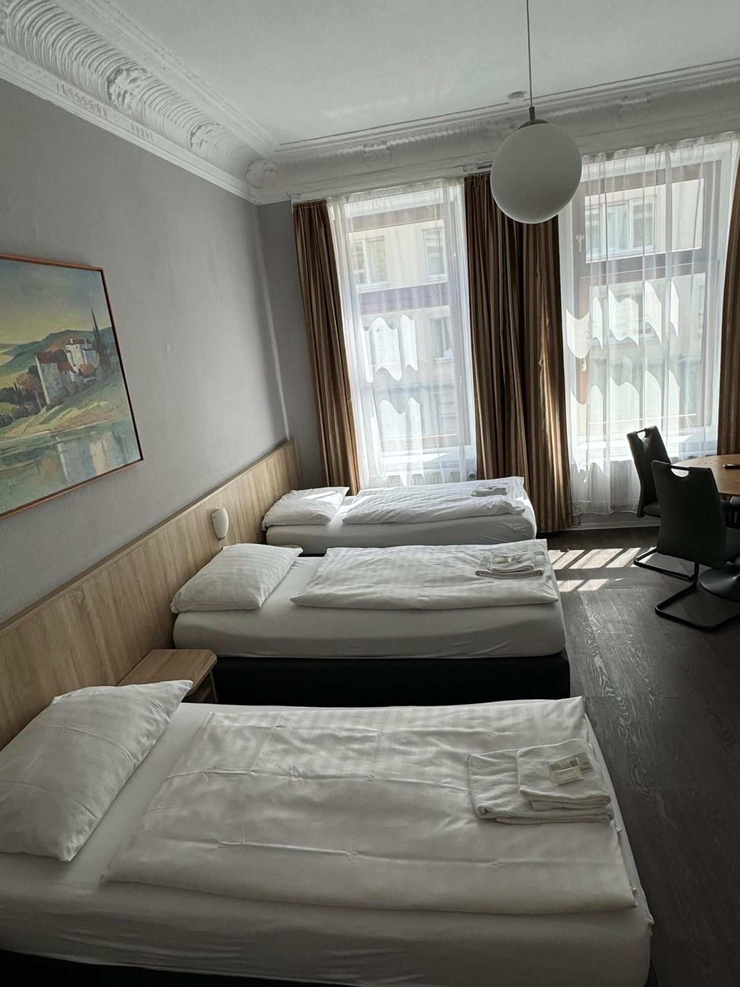Hotel Kieler Hof Am Hauptbahnhof - Hamburg Central Station Dış mekan fotoğraf